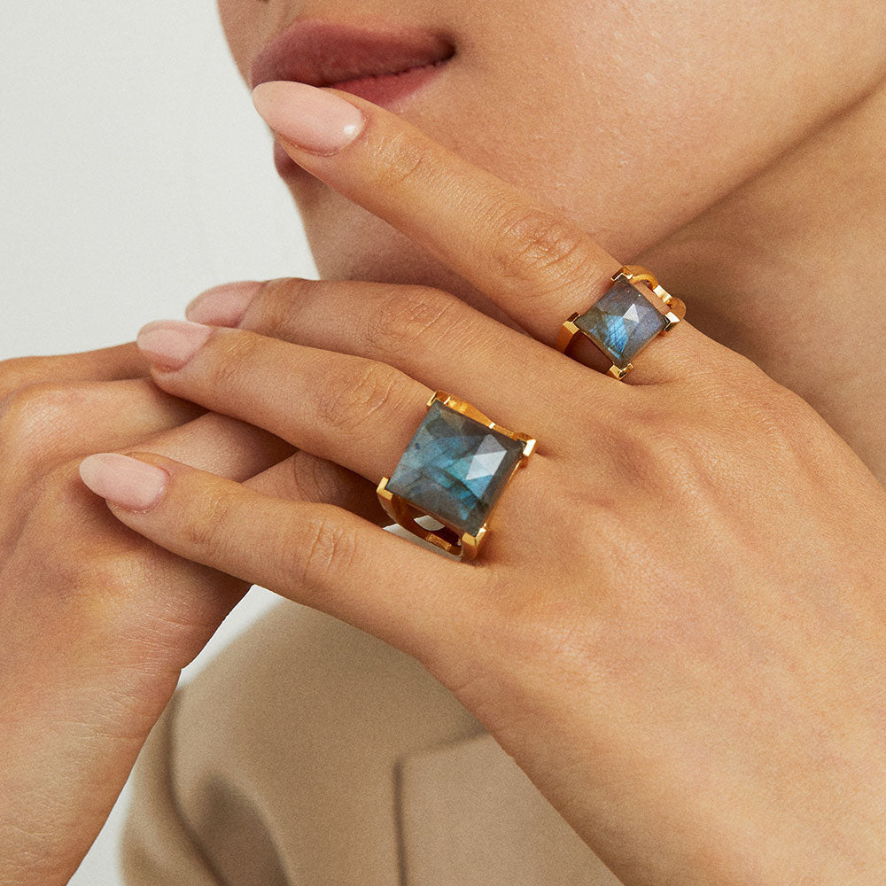 Mini Plaza Labradorite Ring