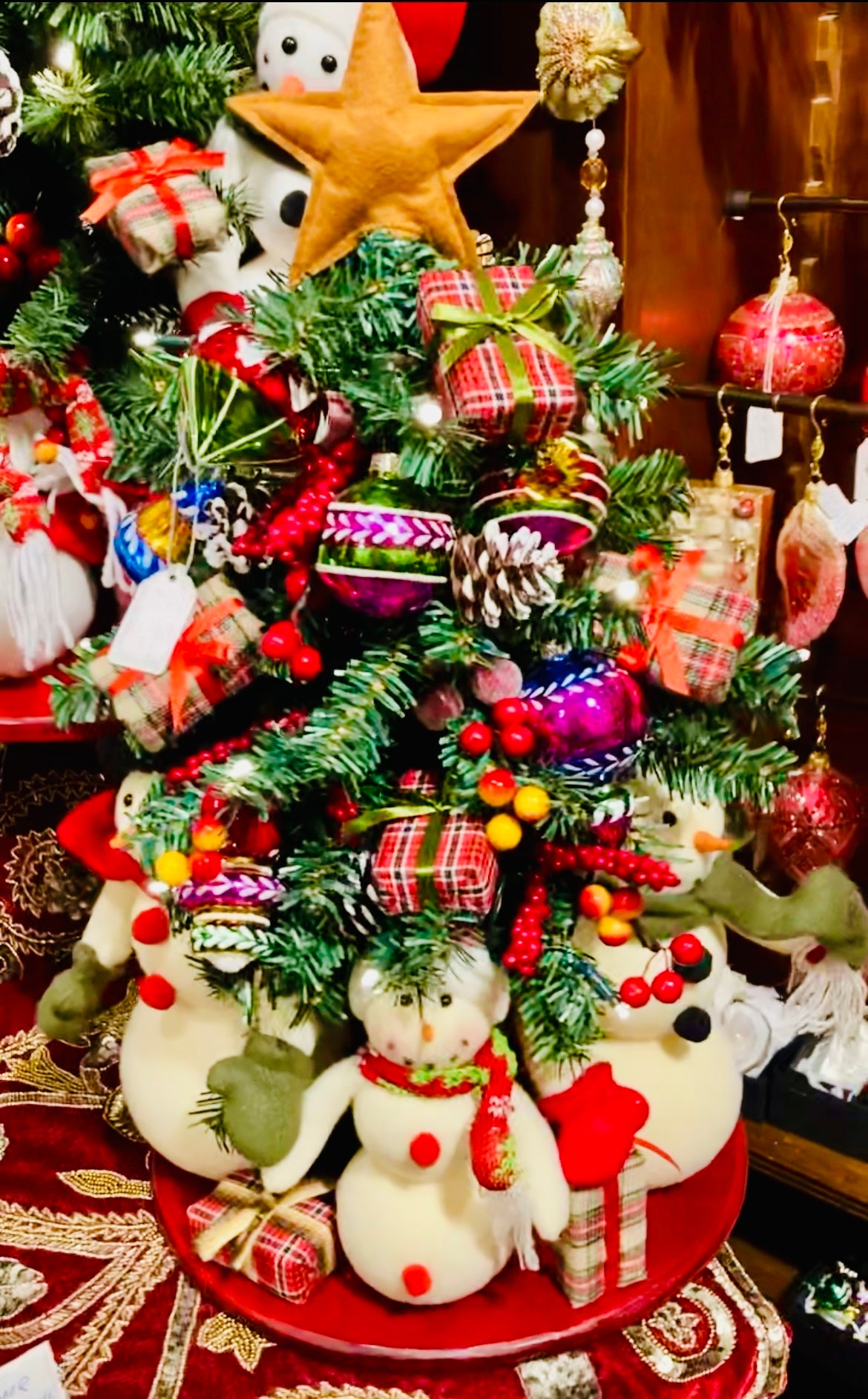 Snow Family Small Tree with Lights