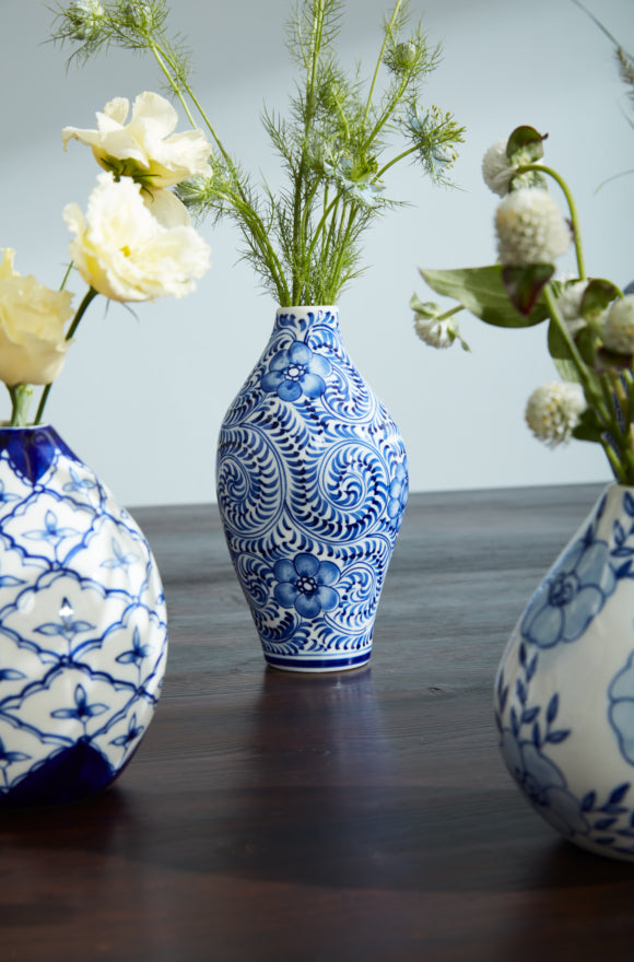Eleanor Vase Blue Collection