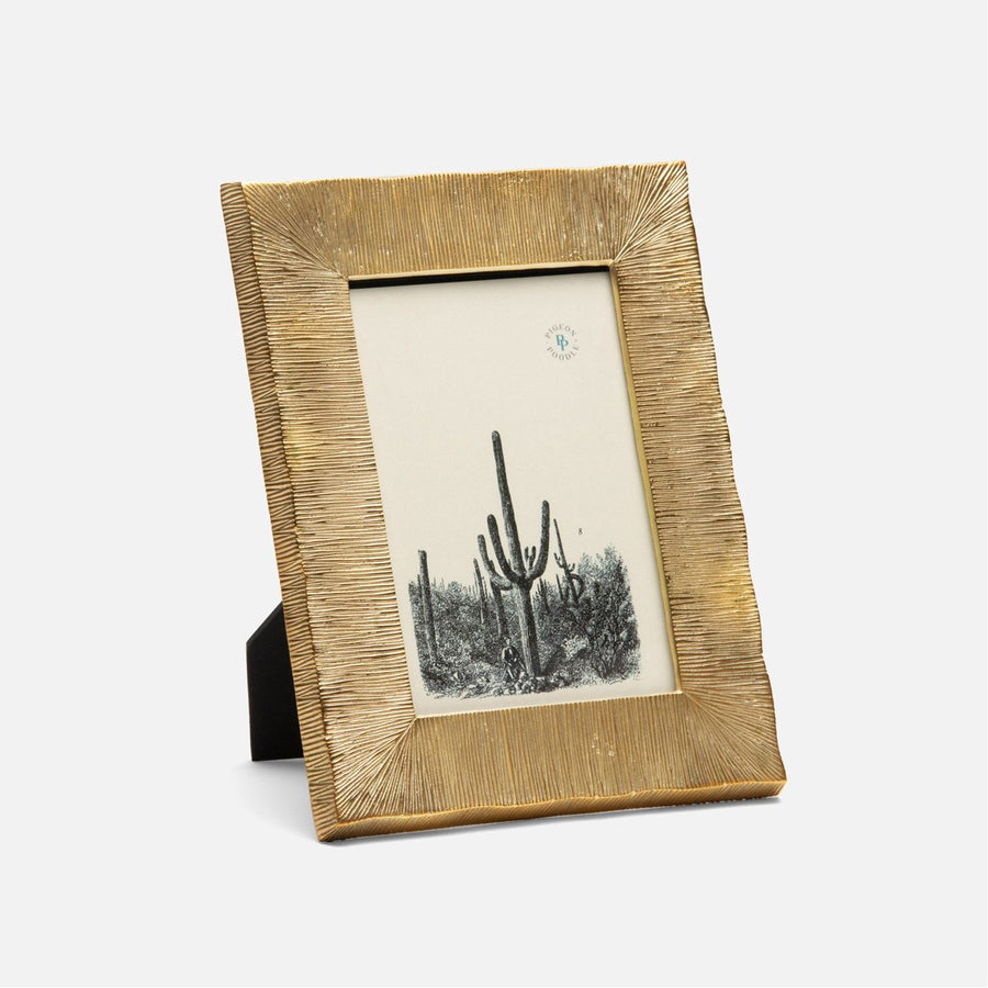 Tulua 8x10 Gold Brass Frame