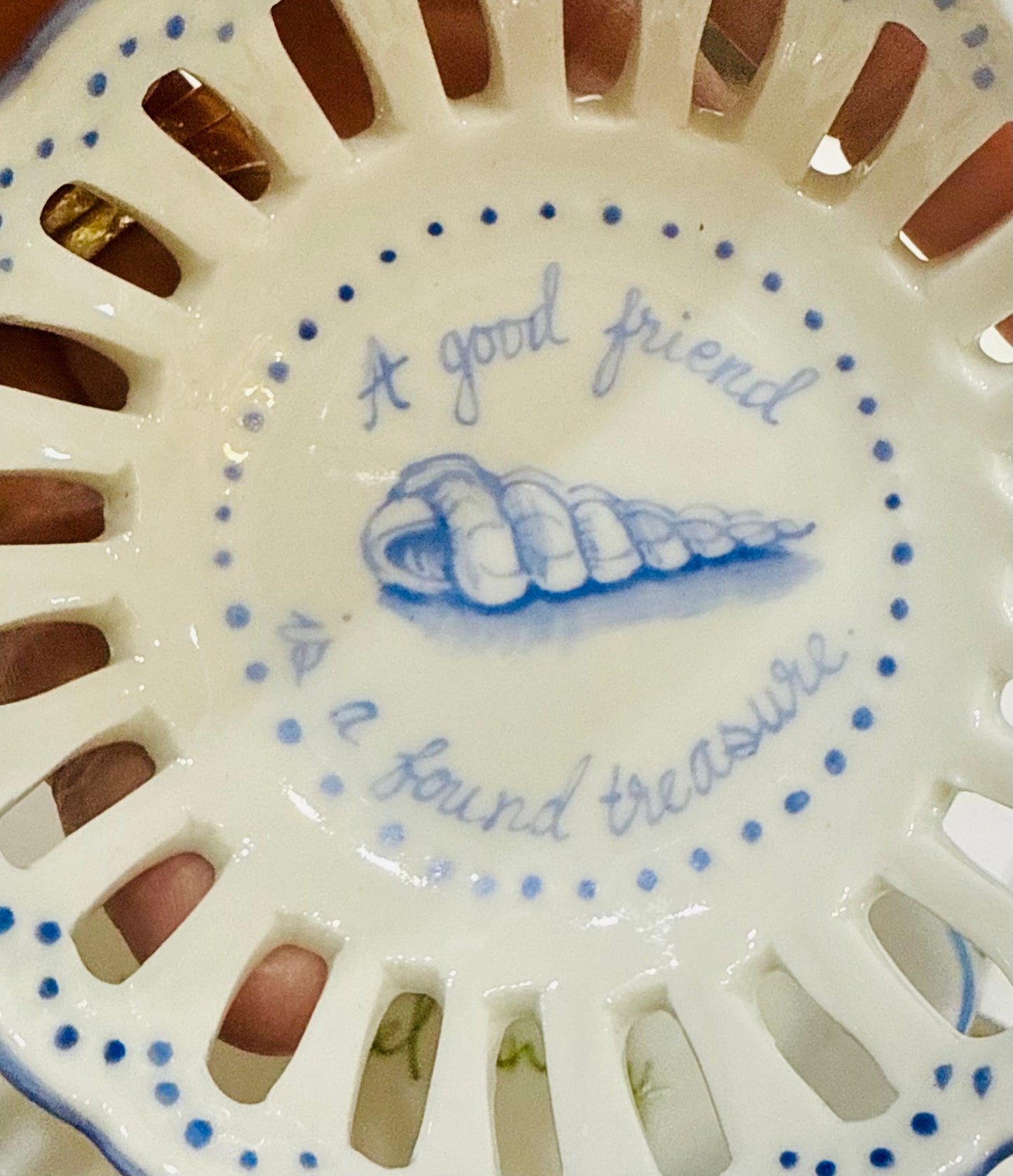 Blue Shell Good Friend Dish