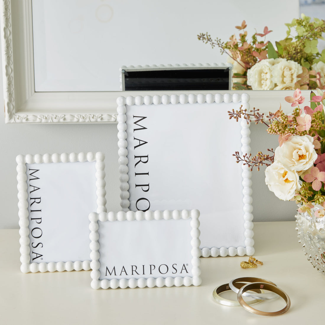 Baubles White Frame