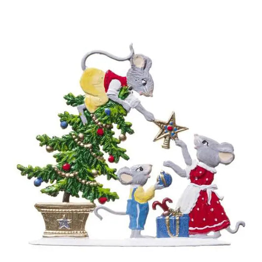 Mouse Family Decorate Tree