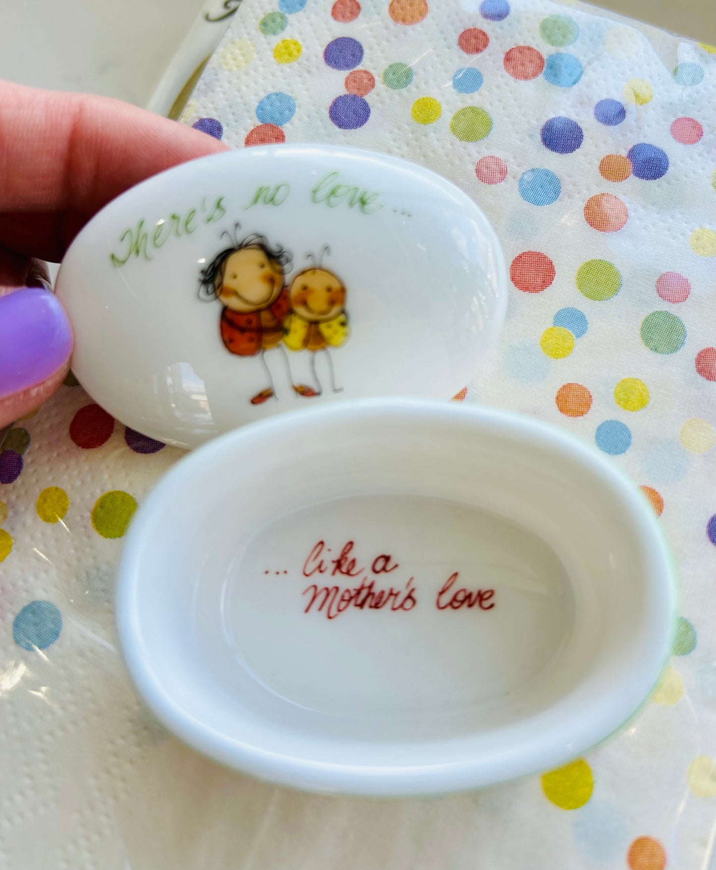 There's No Love Like a Mother's Love Oval Box