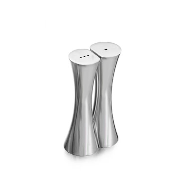 Kissing Salt and Pepper Shakers 5 in Ht