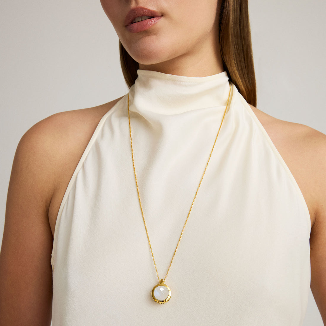 Ipanema Gemstone Gold Pendant Stone: Moonstone/Tanzanite (MIdnight Blue)