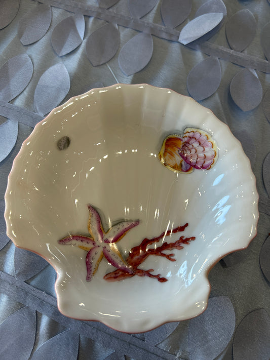 Shell dish - starfish, fish, coral, shells
